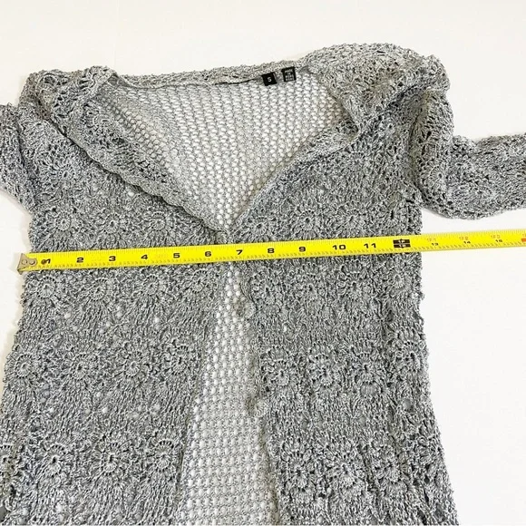 BCBGMAXAZRIA Sweater Cardigan sparkly blue sweater Crochet Size Small 100% Rayon - Picture 10 of 10